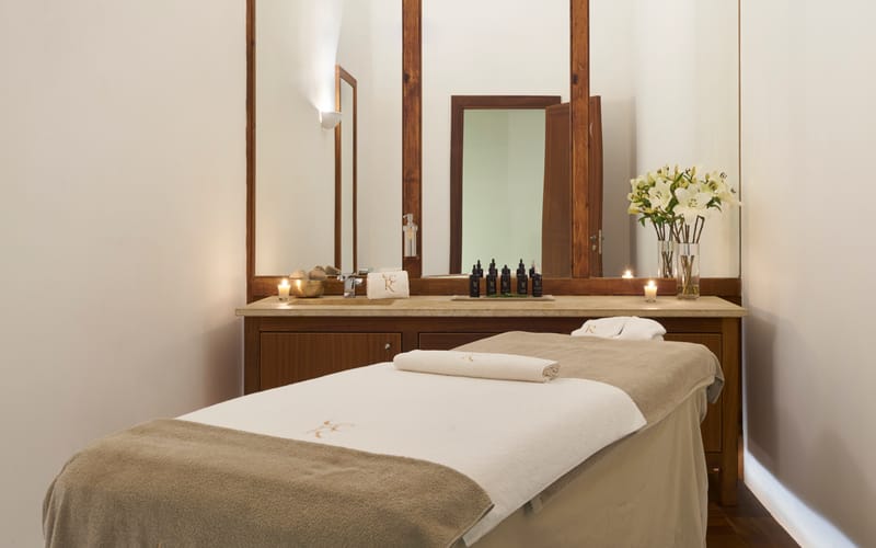 Tratamiento Facial Fitoaromático para Hombre "Sisley" 60 min